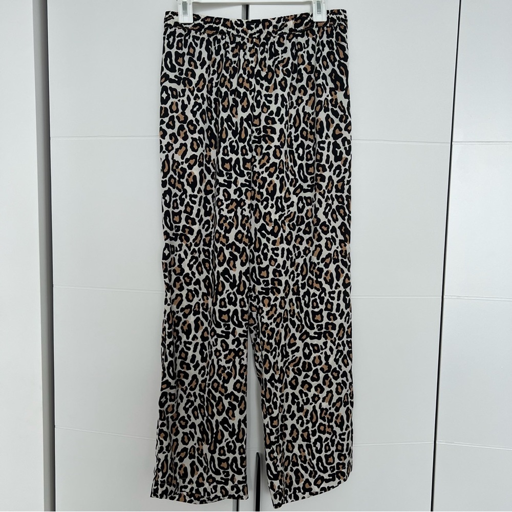 Banana Republic Leopard Flowy Pants